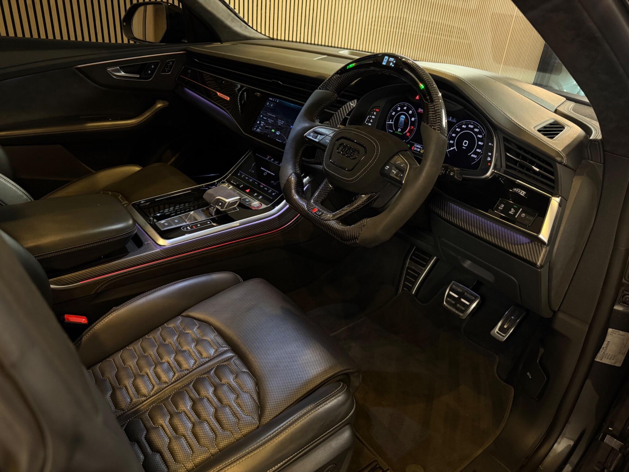 Audi RSQ8